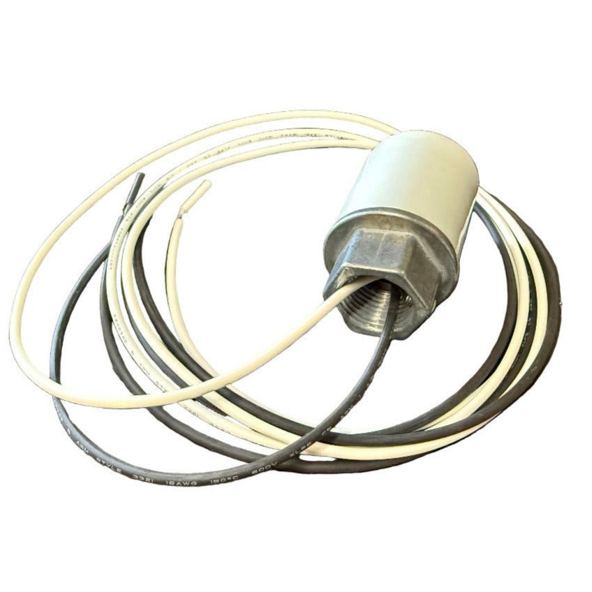 Medium Base Porcelain Socket with 1/2 IPS Cap and 48" Leads - Nostalgicbulbs.com