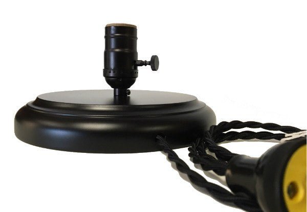 Vintage Nostalgic Wooden Black Base Table Lamp - Nostalgicbulbs.com